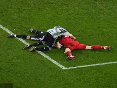 尤文图斯的门将的名字 尤文图斯的门将的名字